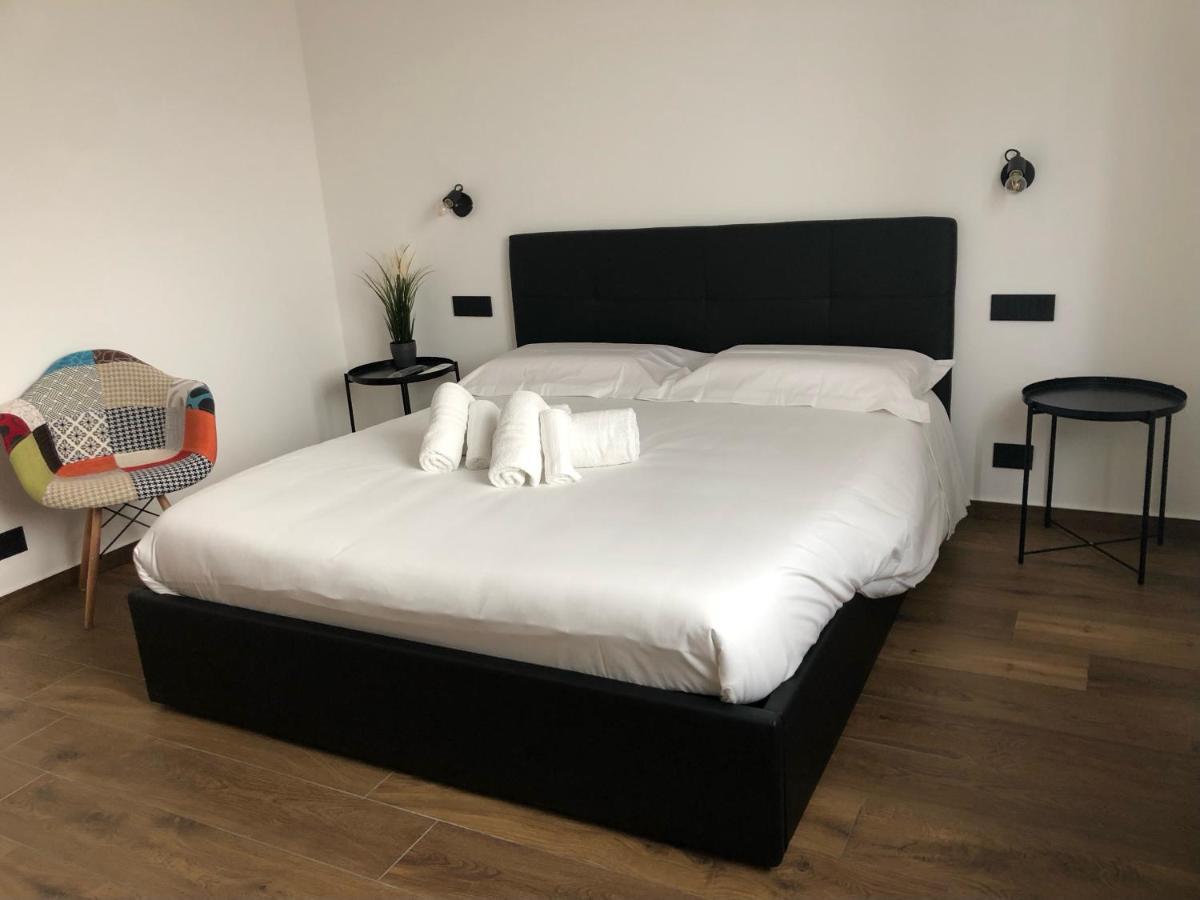Borgiarooms Luxury Apartment Мілаццо Екстер'єр фото
