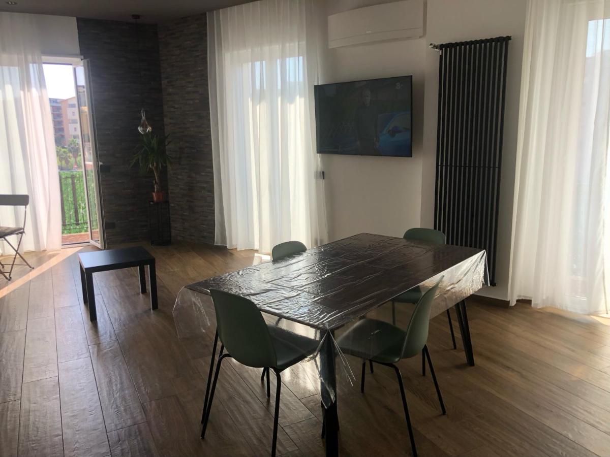 Borgiarooms Luxury Apartment Мілаццо Екстер'єр фото