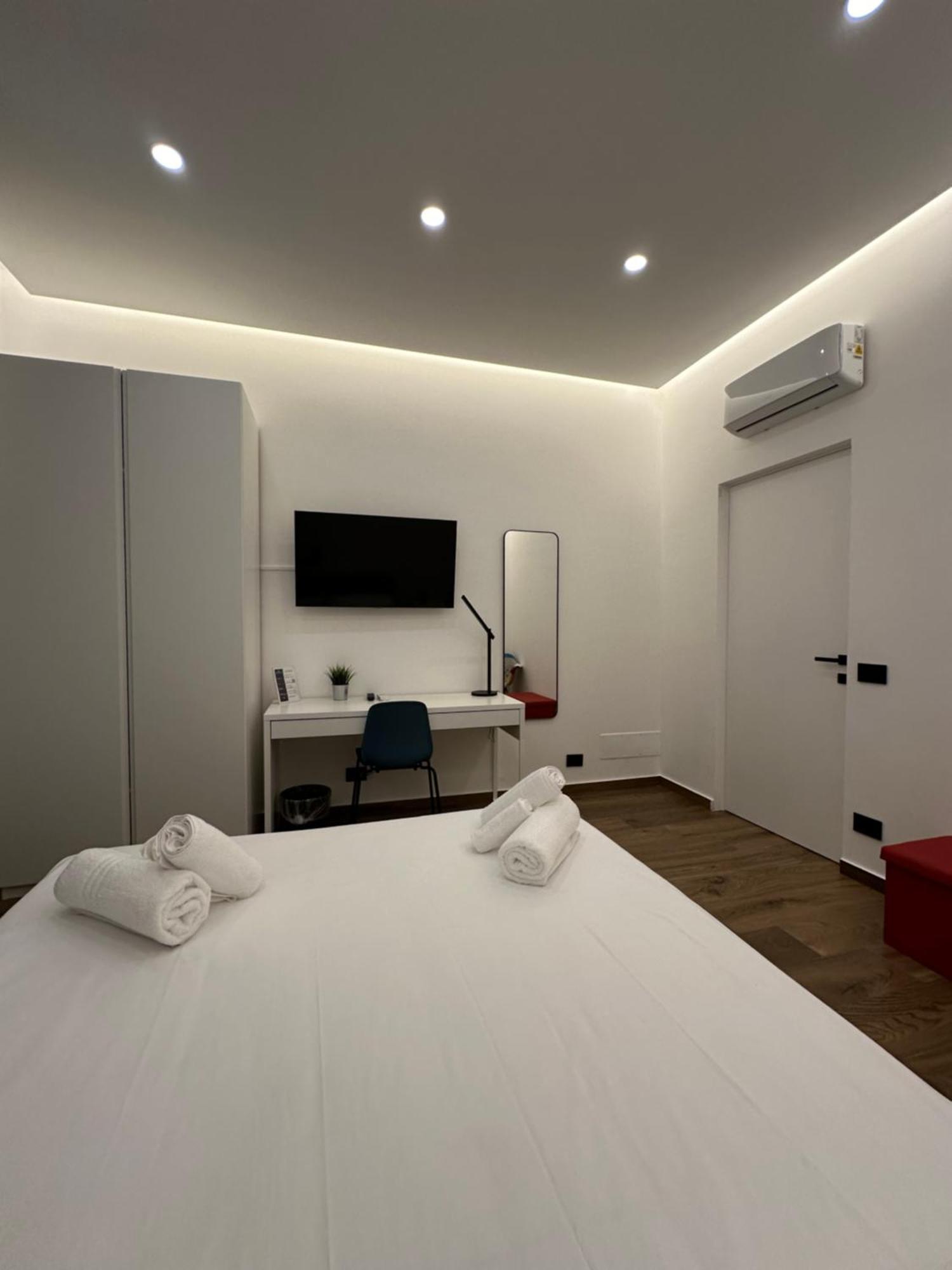 Borgiarooms Luxury Apartment Мілаццо Екстер'єр фото