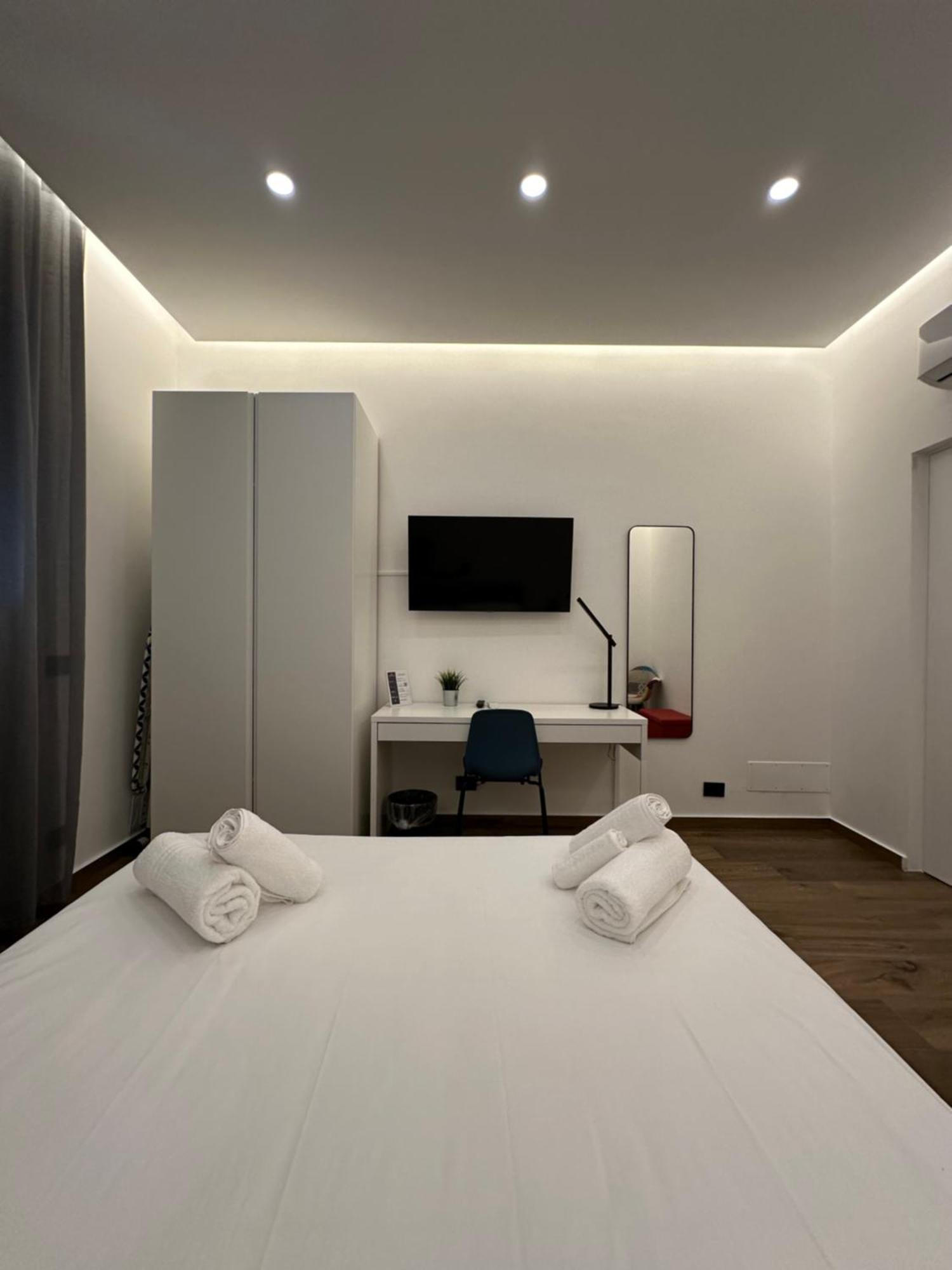Borgiarooms Luxury Apartment Мілаццо Екстер'єр фото