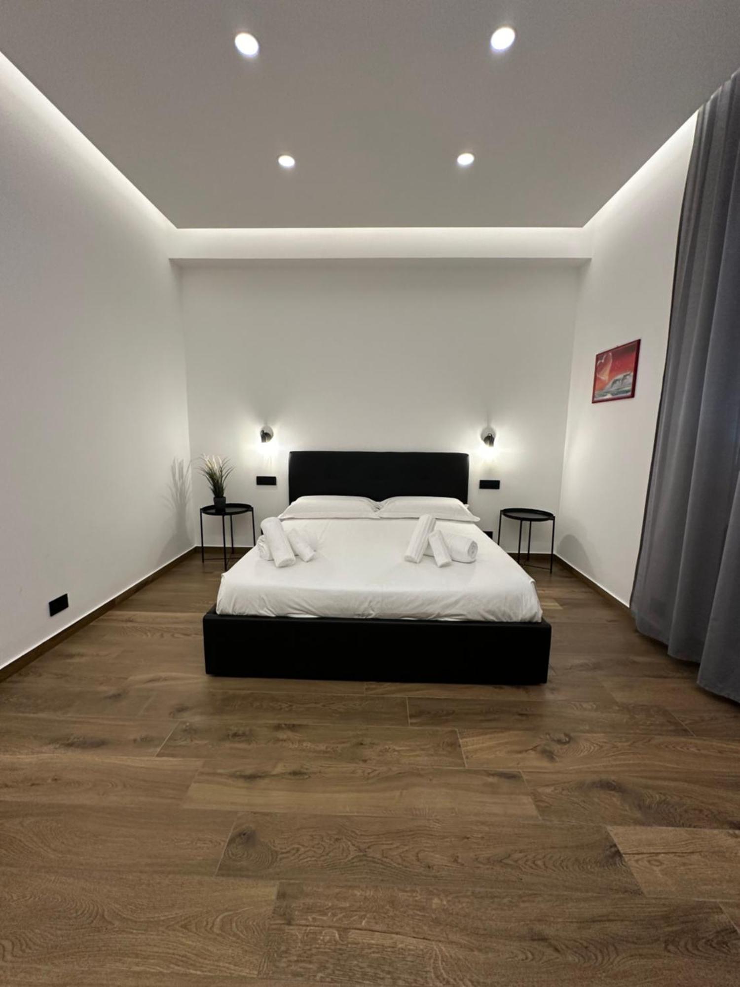 Borgiarooms Luxury Apartment Мілаццо Екстер'єр фото