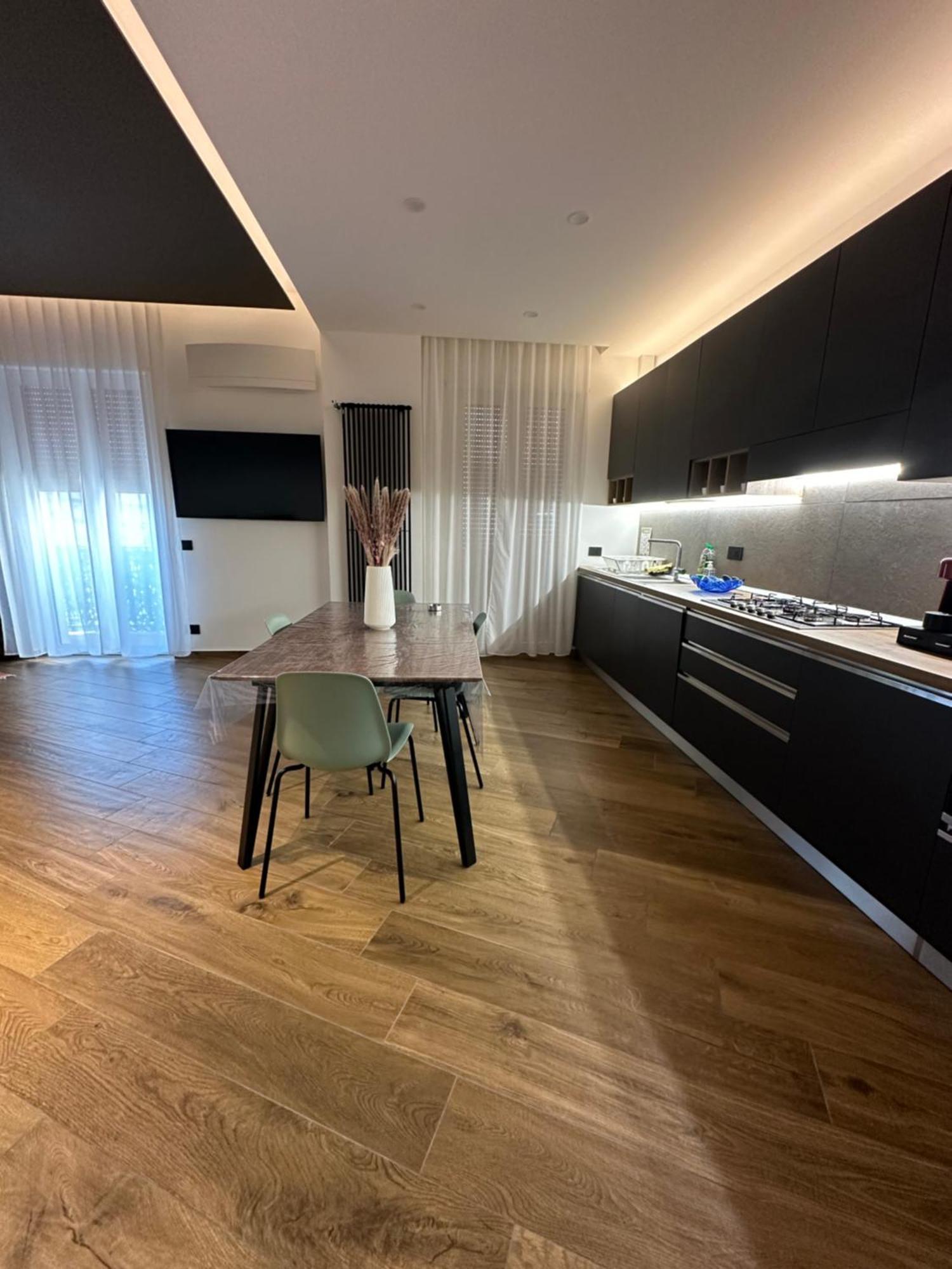 Borgiarooms Luxury Apartment Мілаццо Екстер'єр фото